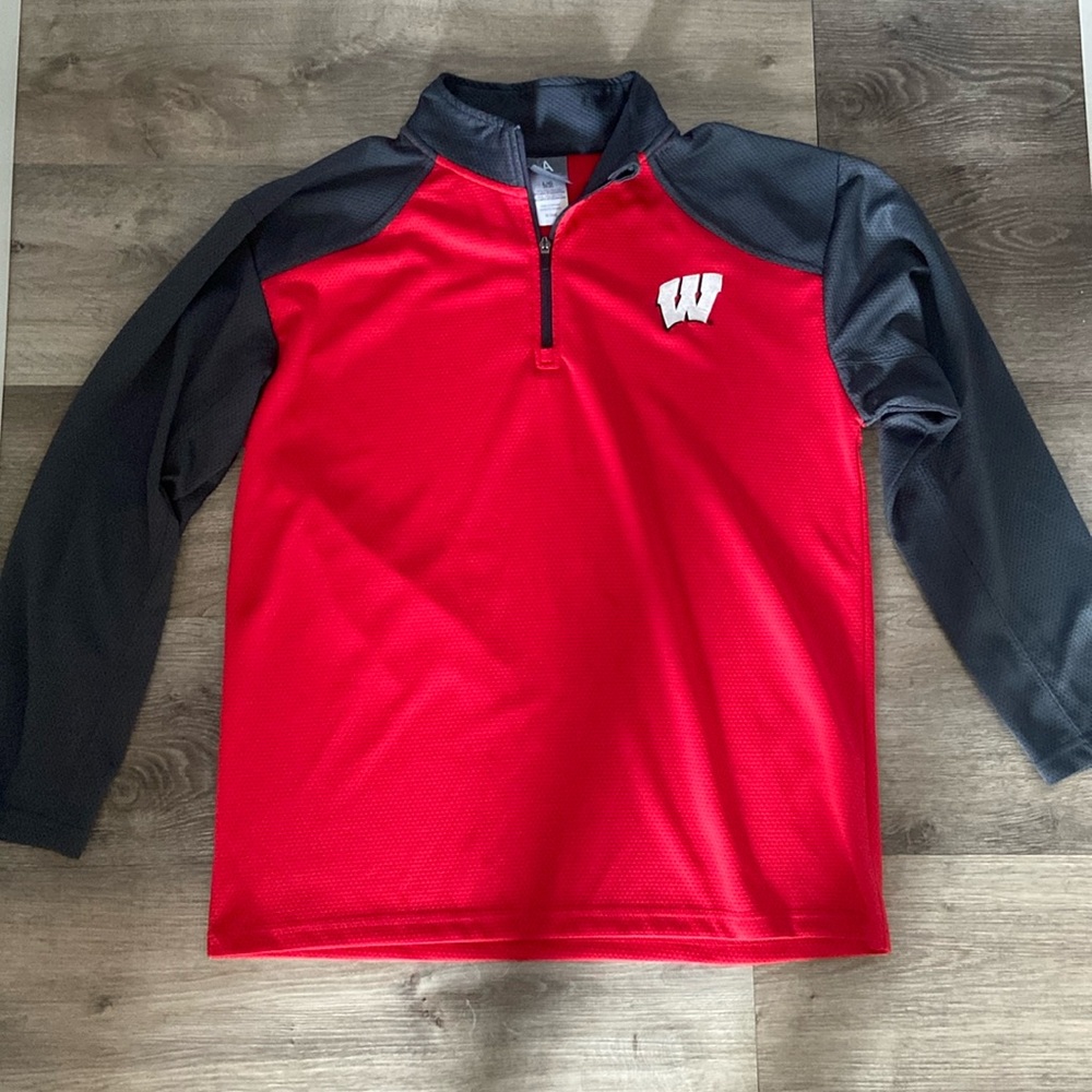 Men’s Wisconsin Badgers pulllover quarter zip - size L